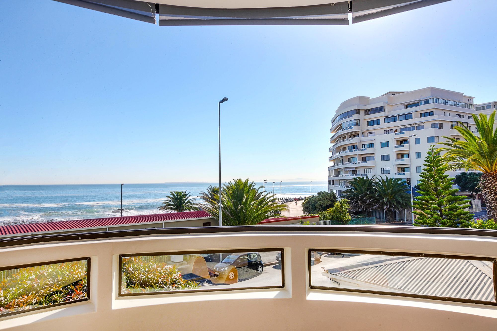 Backup Powered Sea View Apartment On The Promenade Cidade Do Cabo Exterior foto