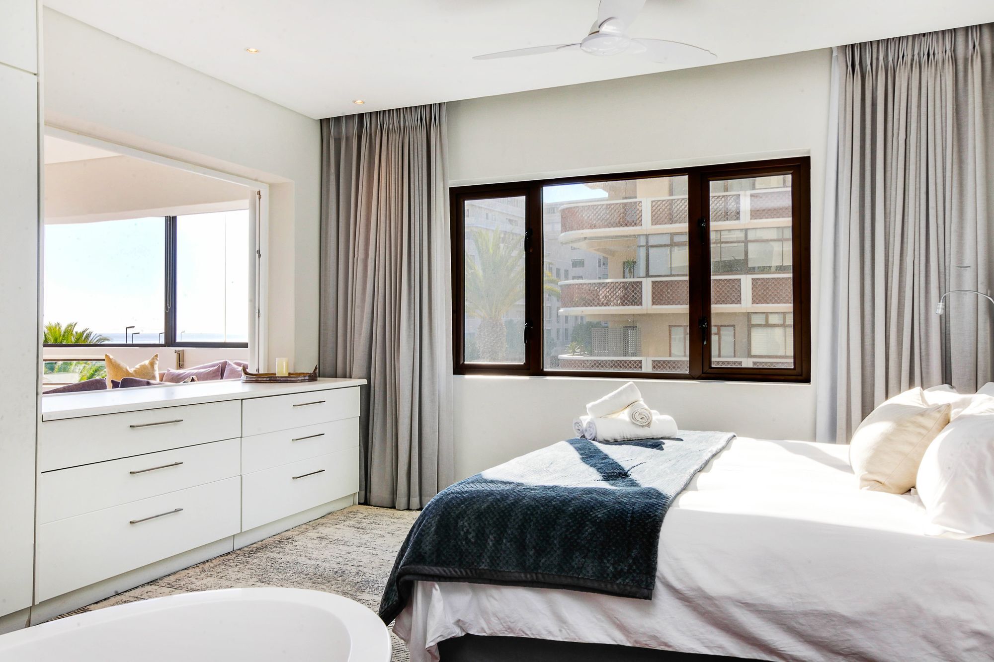 Backup Powered Sea View Apartment On The Promenade Cidade Do Cabo Exterior foto
